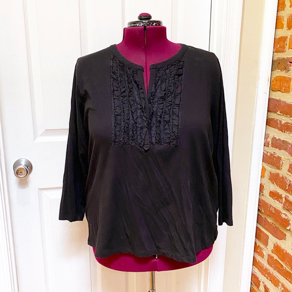 Kate Hill Tuxedo Ruffle Split Neck 3/4 Sleeve Top